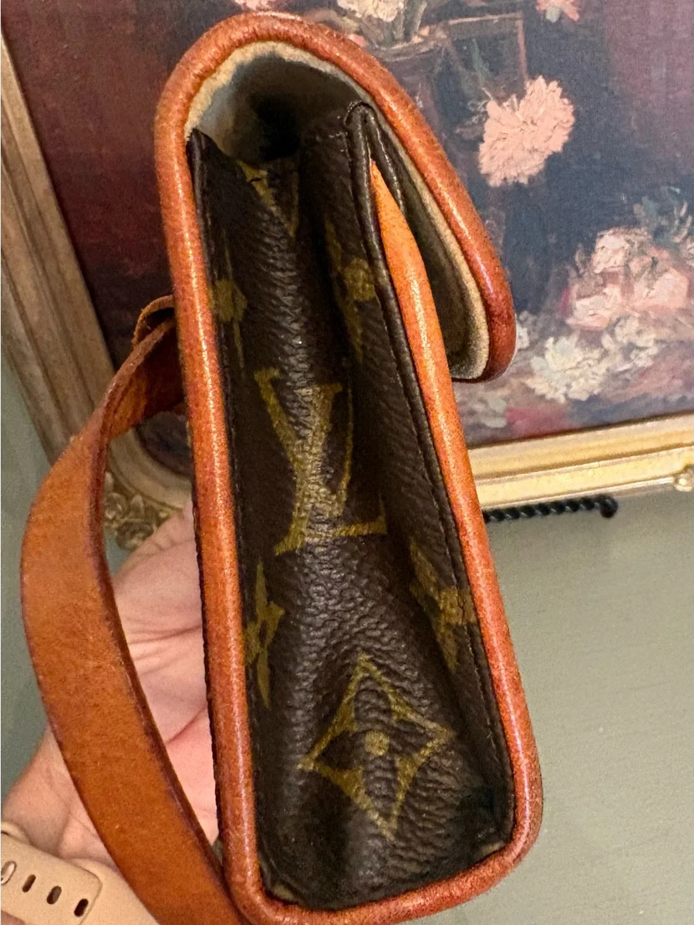 Louis Vuitton Pochette Florentine Monogram Belt Bag